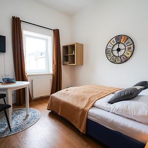 Budget Kamer met een King Size Bed